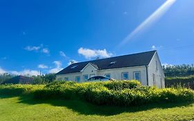Hill View House